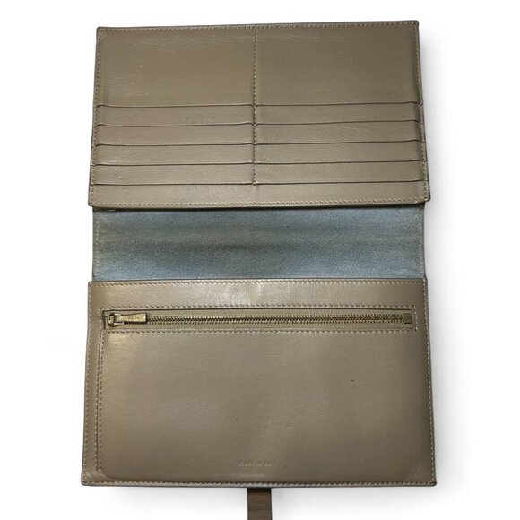 CELINE Grained Calfskin Large Multifunction Bi-Fold Wallet - Picture 4 of 16